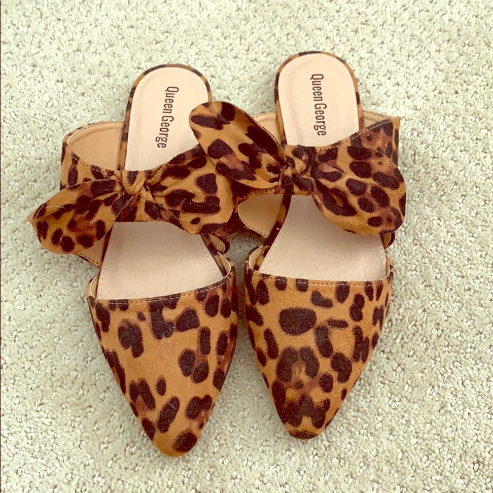 Leopard Flats with Bow